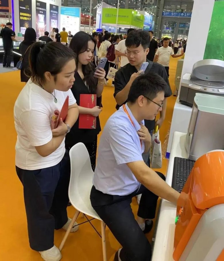 082039_470799_gsdt.jpg 082039_470799_gsdt.jpg