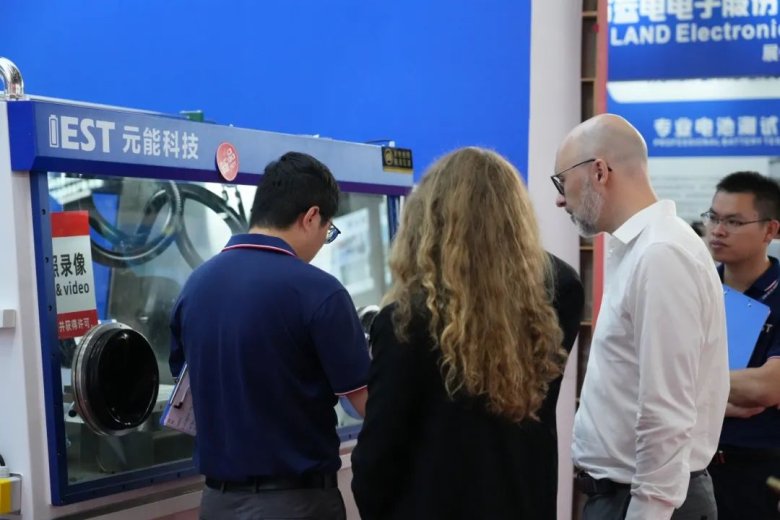 095906_298785_gsdt.jpg 095906_298785_gsdt.jpg