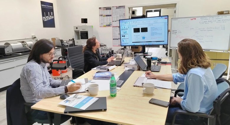 094245_338912_gsdt.jpg 094245_338912_gsdt.jpg